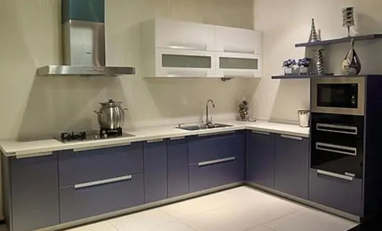 Lacquered MDF kitchen cabinet door with a smooth glossy finish Lacquered MDF kitchen cabinet door with a smooth glossy finish