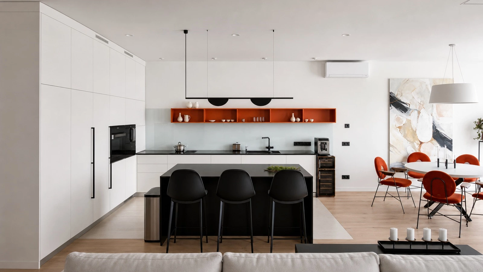 Colorful cabinetry and black hardware in the New York full house project