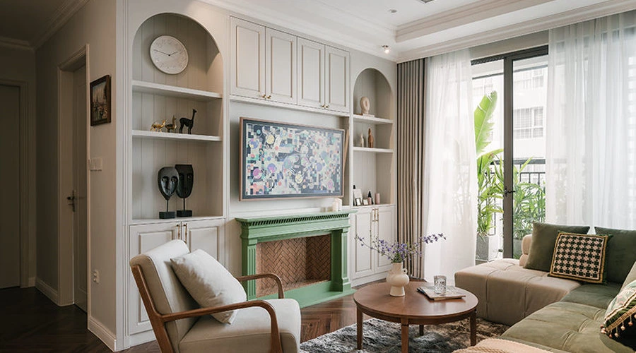 Light retro living room with arched TV wall, warm wood and olive-green sofa