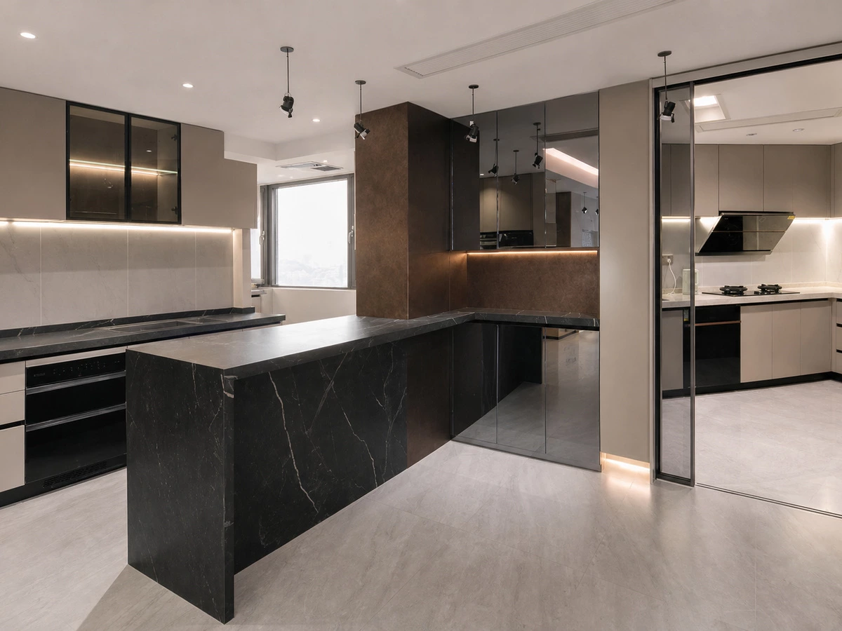 Dual kitchen cabinetry in the Shenzhen apartment whole-home project