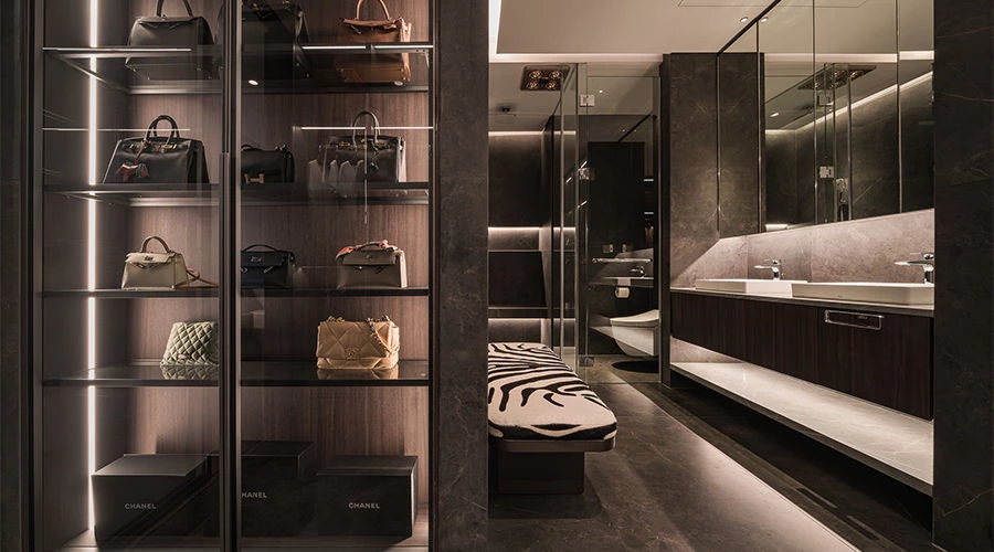 Bathroom Closet Suite | One Seamless Flow for Washing, Bathing & Dressing