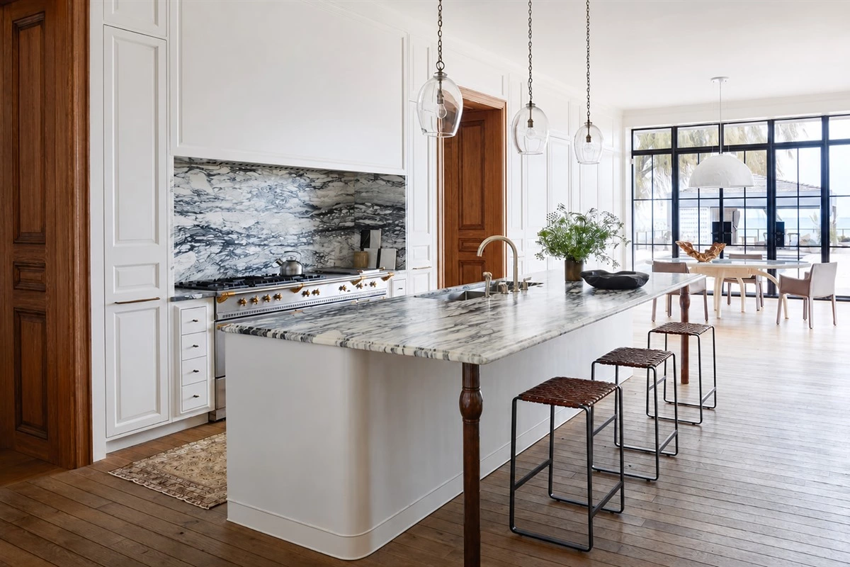 New classic minimalist kitchen with marble and wood finishes