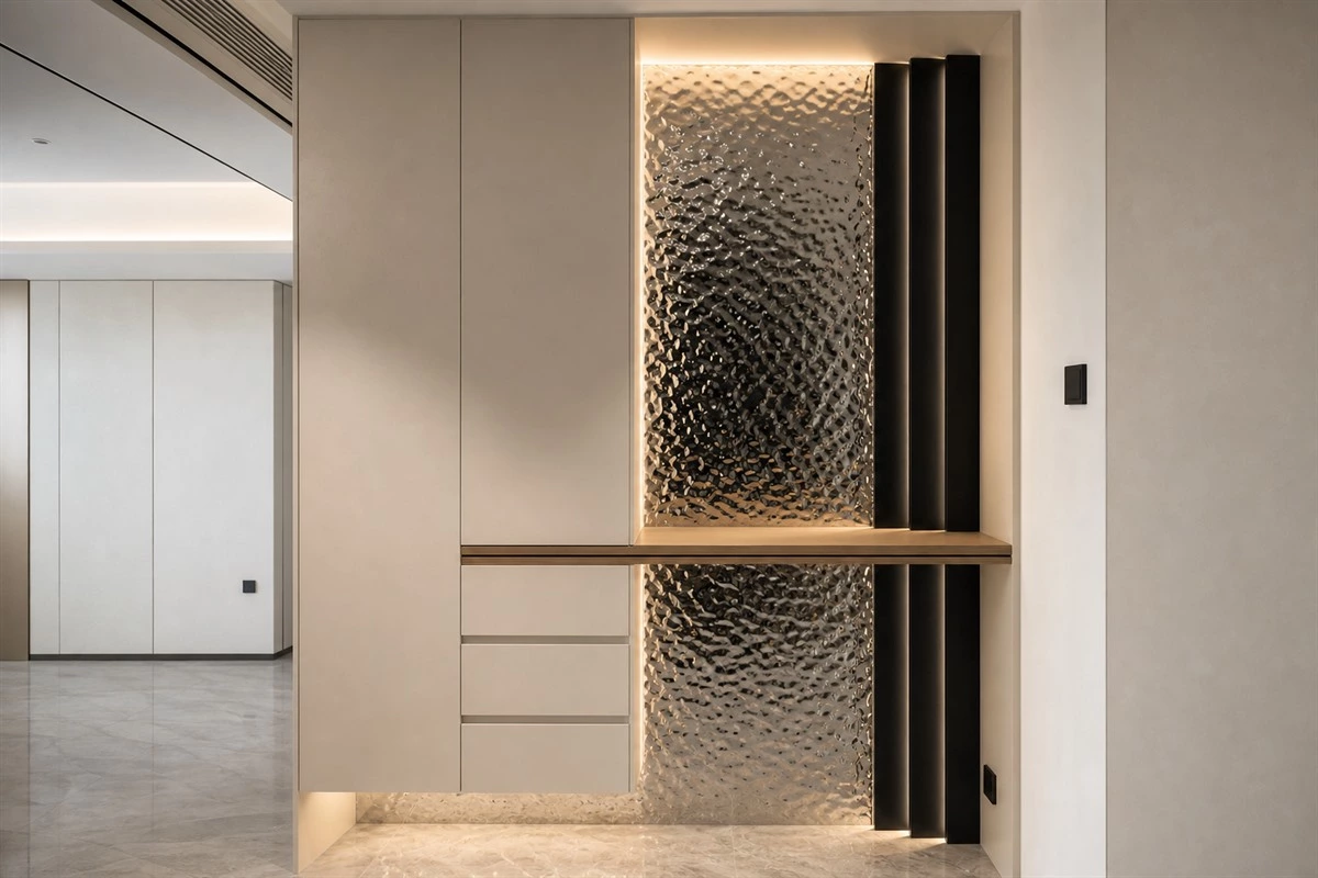 ABA sandwich craftsmanship on an entrance cabinet