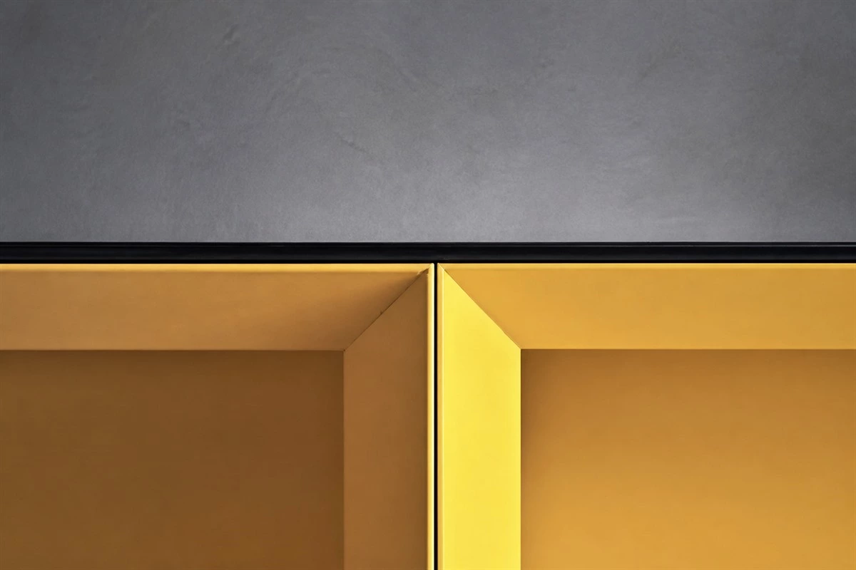Bevel-cut drawer front with soft-closing cabinet detail